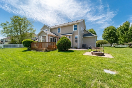 Next Photo