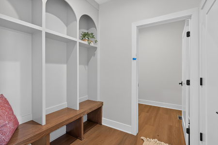 Next Photo