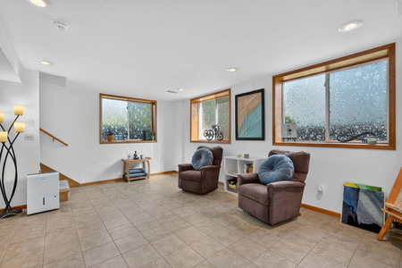 Next Photo