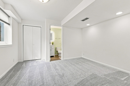 Next Photo